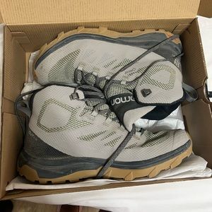 Salomon outline Mid GTX